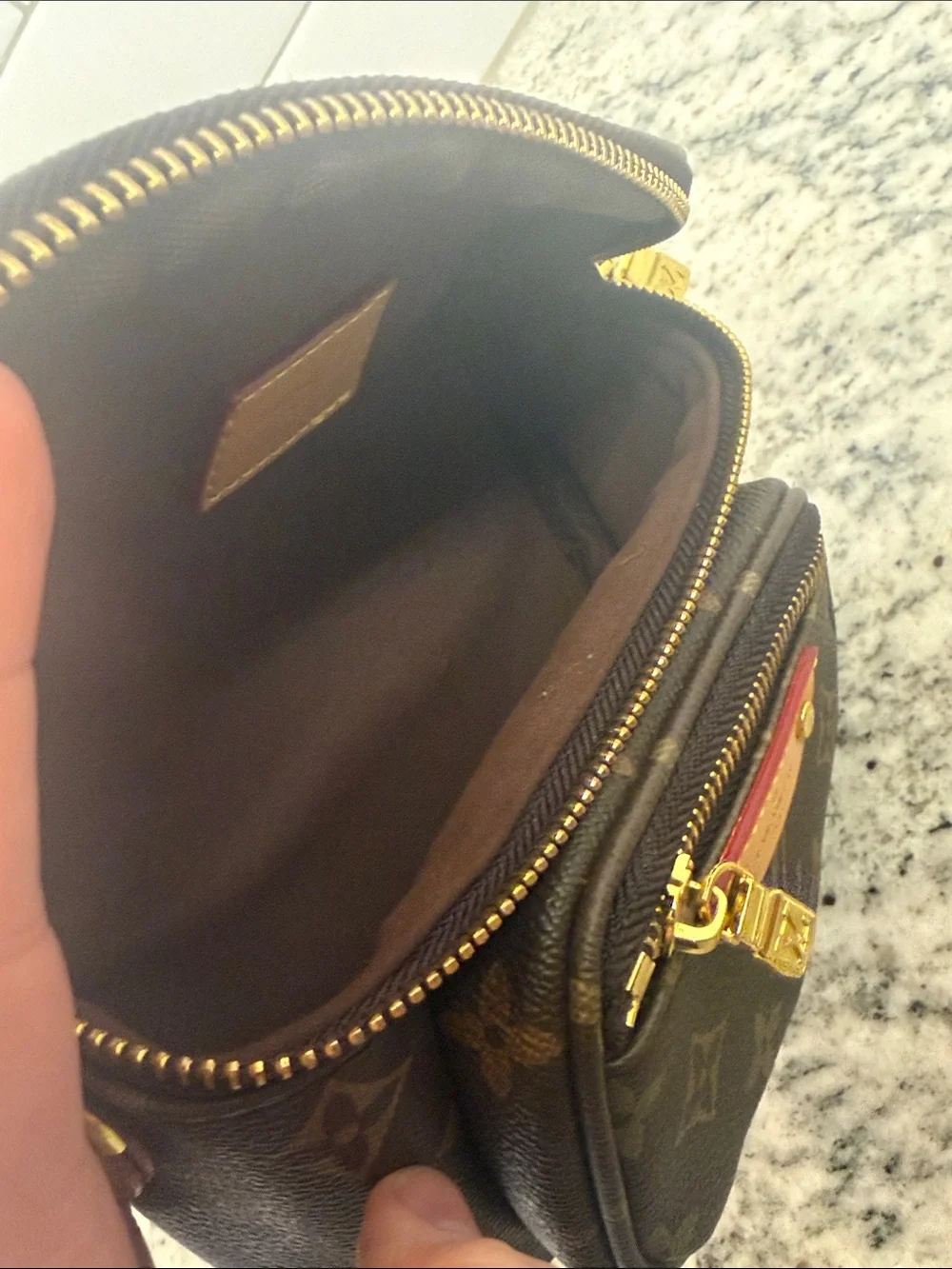 Crossbody bag